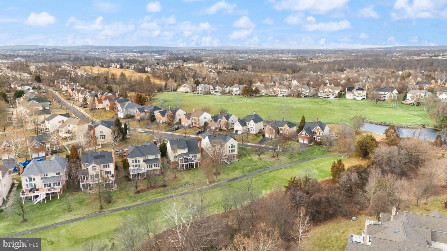 43387 LA BELLE PL, ASHBURN, Virginia 20147, 5 Bedrooms Bedrooms, ,4 BathroomsBathrooms,Residential,For sale,43387 LA BELLE PL,VALO2114086 MLS # VALO2114086