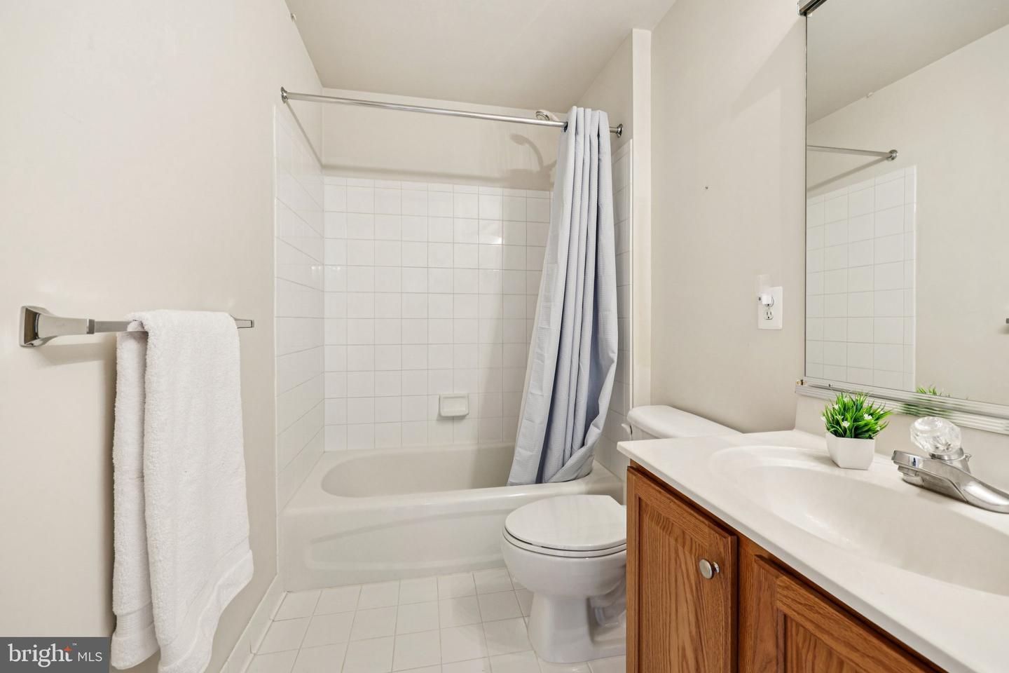 25429 CARRINGTON DR, CHANTILLY, Virginia 20152, 4 Bedrooms Bedrooms, ,2 BathroomsBathrooms,Residential,For sale,25429 CARRINGTON DR,VALO2114140 MLS # VALO2114140 25429 CARRINGTON DR, CHANTILLY, Virginia 20152, 4 Bedrooms Bedrooms, ,2 BathroomsBathrooms,Residential,For sale,25429 CARRINGTON DR,VALO2114140 MLS # VALO2114140