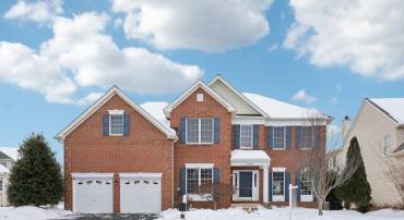 25429 CARRINGTON DR, CHANTILLY, Virginia 20152, 4 Bedrooms Bedrooms, ,2 BathroomsBathrooms,Residential,For sale,25429 CARRINGTON DR,VALO2114140 MLS # VALO2114140