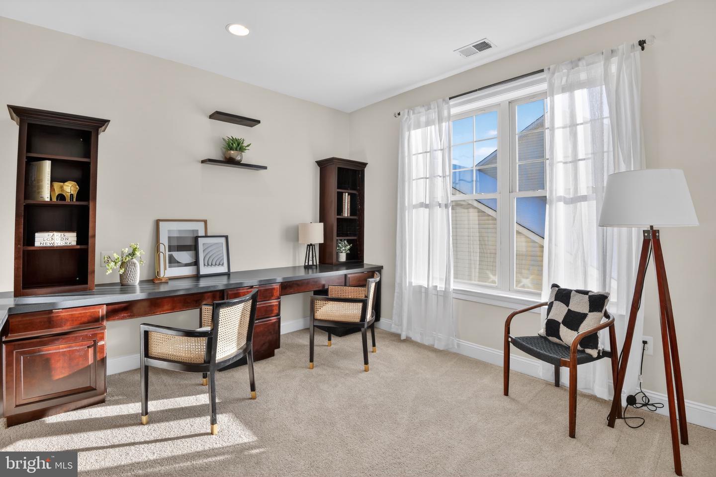 24814 BARRINGTON GROVE CT, ALDIE, Virginia 20105, 5 Bedrooms Bedrooms, 10 Rooms Rooms,4 BathroomsBathrooms,Residential,For sale,24814 BARRINGTON GROVE CT,VALO2114144 MLS # VALO2114144