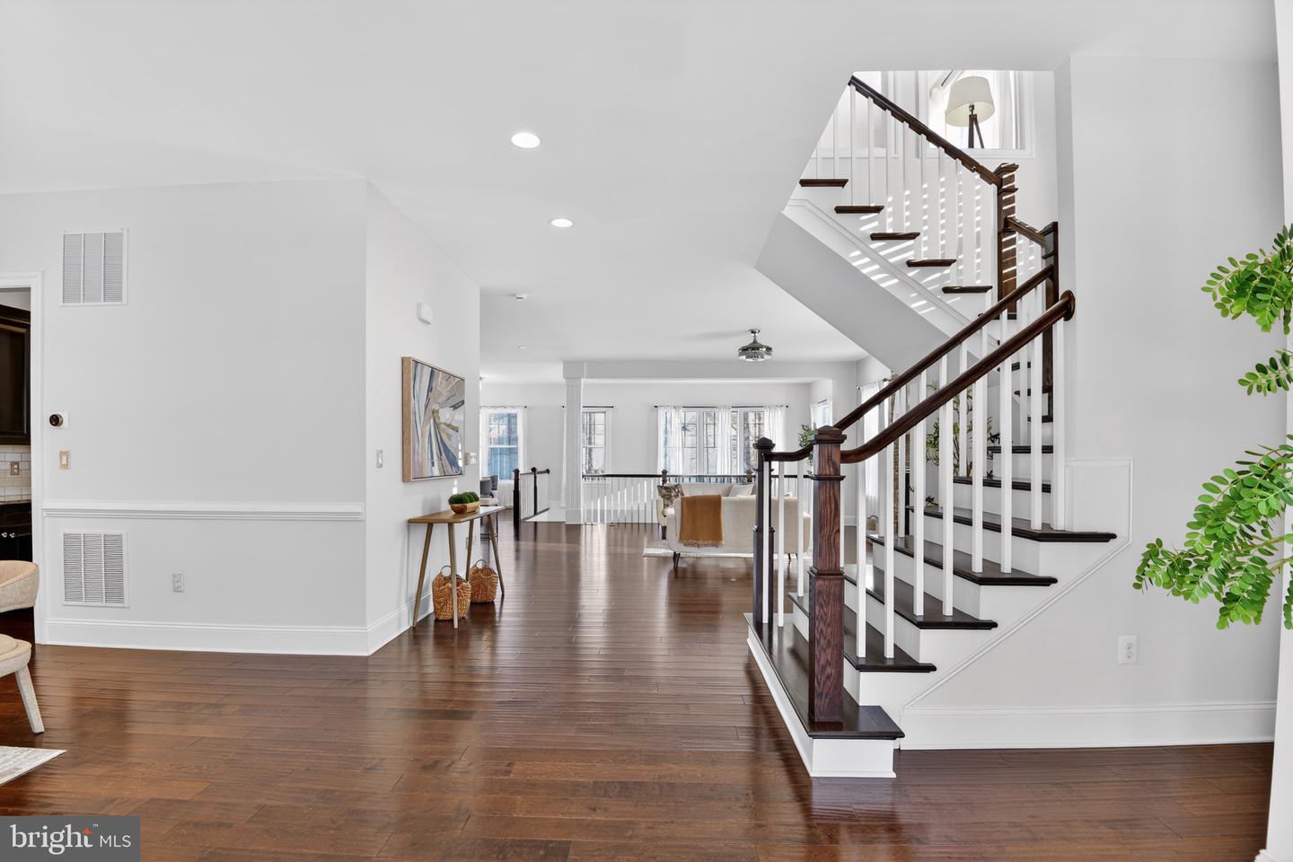 24814 BARRINGTON GROVE CT, ALDIE, Virginia 20105, 5 Bedrooms Bedrooms, 10 Rooms Rooms,4 BathroomsBathrooms,Residential,For sale,24814 BARRINGTON GROVE CT,VALO2114144 MLS # VALO2114144