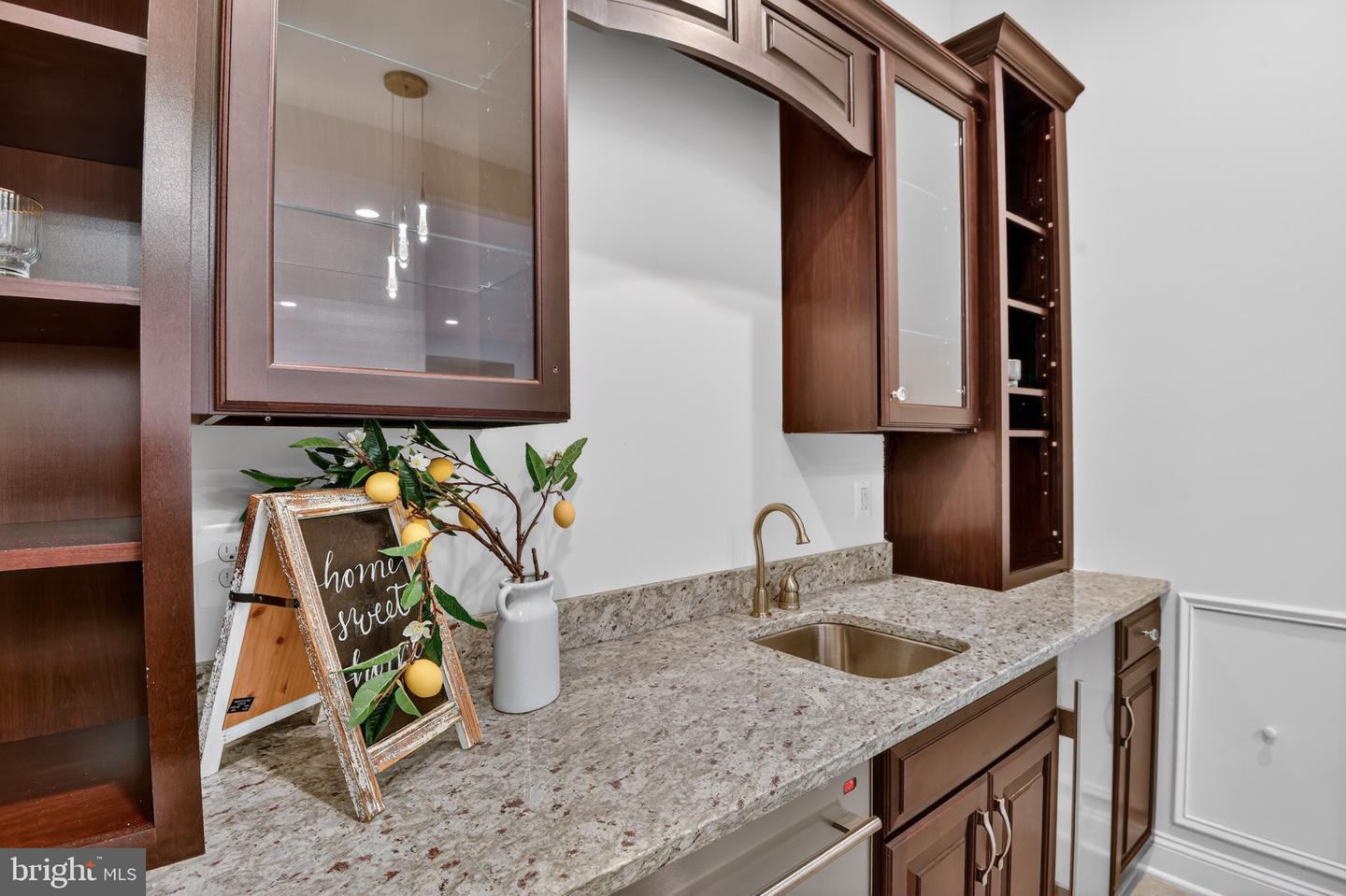 24814 BARRINGTON GROVE CT, ALDIE, Virginia 20105, 5 Bedrooms Bedrooms, 10 Rooms Rooms,4 BathroomsBathrooms,Residential,For sale,24814 BARRINGTON GROVE CT,VALO2114144 MLS # VALO2114144