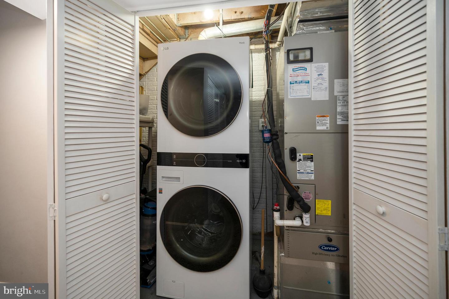 15233 STREAMSIDE CT, DUMFRIES, Virginia 22025, 3 Bedrooms Bedrooms, 12 Rooms Rooms,2 BathroomsBathrooms,Residential,For sale,15233 STREAMSIDE CT,VAPW2110770 MLS # VAPW2110770