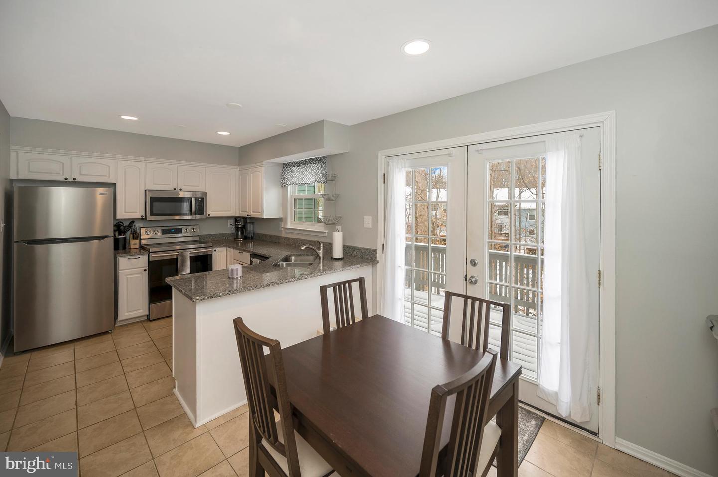 15233 STREAMSIDE CT, DUMFRIES, Virginia 22025, 3 Bedrooms Bedrooms, 12 Rooms Rooms,2 BathroomsBathrooms,Residential,For sale,15233 STREAMSIDE CT,VAPW2110770 MLS # VAPW2110770