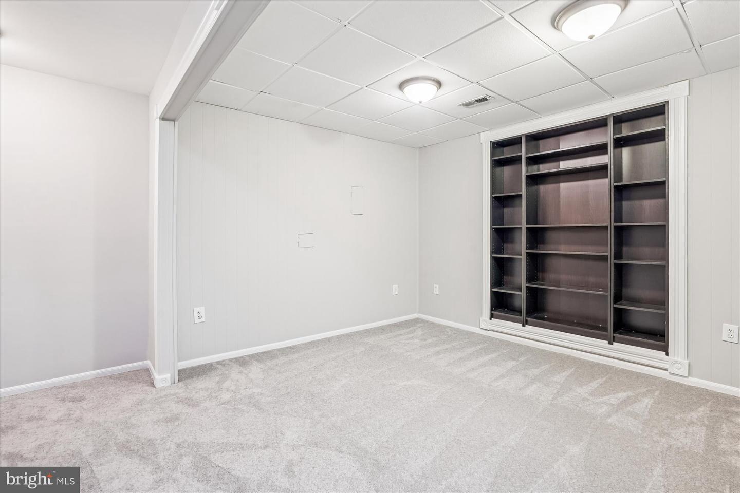 31 QUINCY CT, STERLING, Virginia 20165, 3 Bedrooms Bedrooms, ,2 BathroomsBathrooms,Residential,For sale,31 QUINCY CT,VALO2114190 MLS # VALO2114190