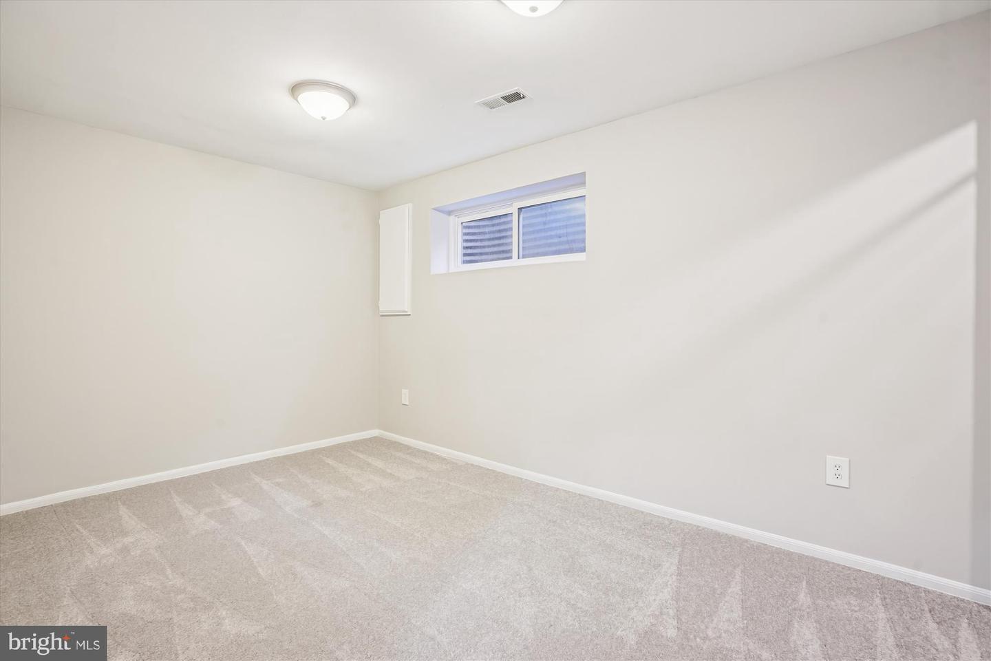 31 QUINCY CT, STERLING, Virginia 20165, 3 Bedrooms Bedrooms, ,2 BathroomsBathrooms,Residential,For sale,31 QUINCY CT,VALO2114190 MLS # VALO2114190