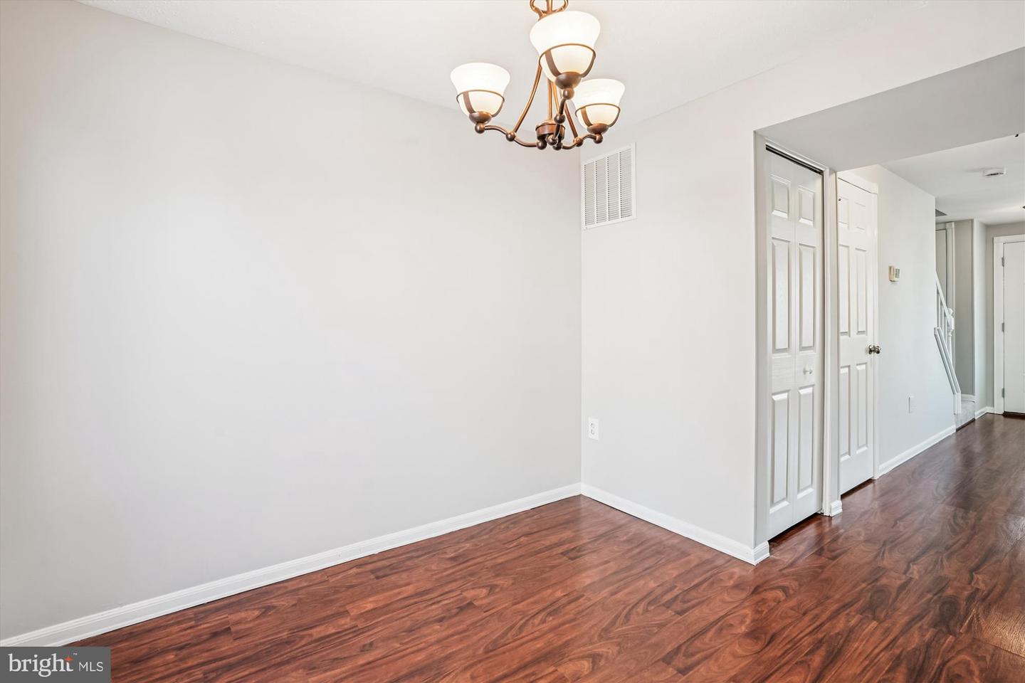 31 QUINCY CT, STERLING, Virginia 20165, 3 Bedrooms Bedrooms, ,2 BathroomsBathrooms,Residential,For sale,31 QUINCY CT,VALO2114190 MLS # VALO2114190