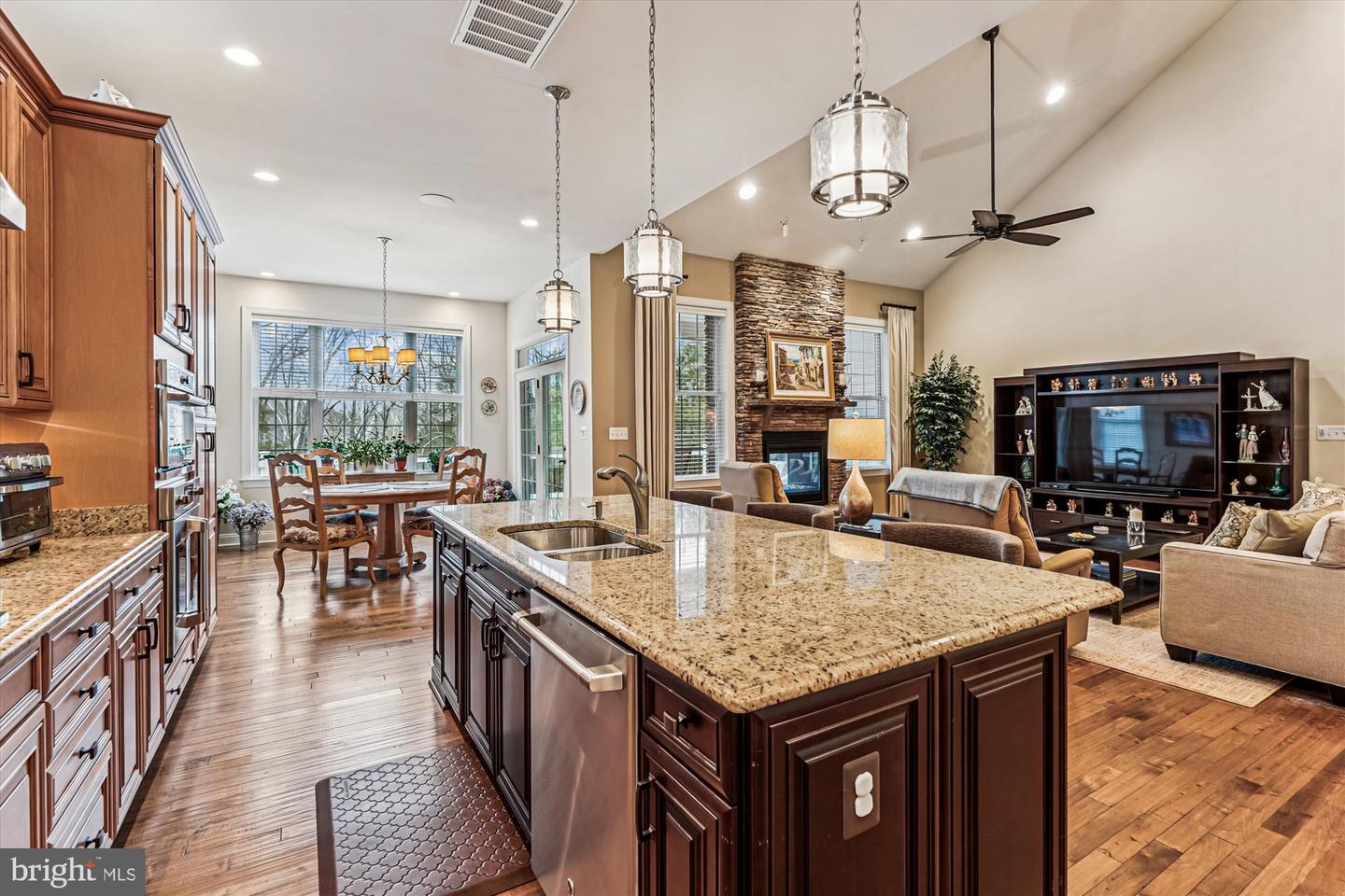 5934 BOWES CREEK PL, GAINESVILLE, Virginia 20155, 4 Bedrooms Bedrooms, ,3 BathroomsBathrooms,Residential,For sale,5934 BOWES CREEK PL,VAPW2110806 MLS # VAPW2110806