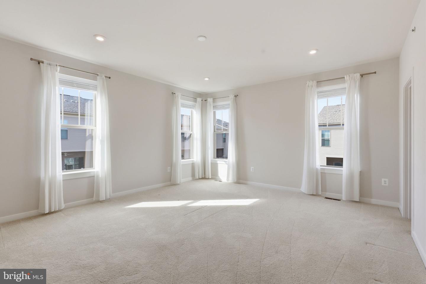 201-B PARK CENTRAL TER, MANASSAS PARK, Virginia 20111, 3 Bedrooms Bedrooms, ,2 BathroomsBathrooms,Residential,For sale,201-B PARK CENTRAL TER,VAMP2003596 MLS # VAMP2003596