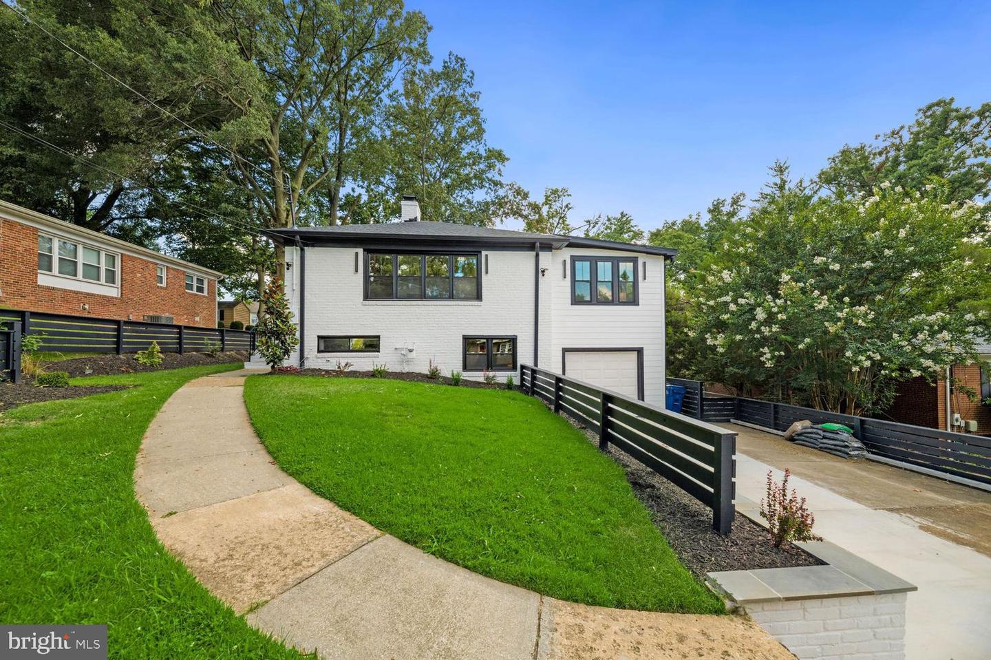 2813 JAMES DR, ALEXANDRIA, Virginia 22303, 5 Bedrooms Bedrooms, ,3 BathroomsBathrooms,Residential,For sale,2813 JAMES DR,VAFX2286670 MLS # VAFX2286670 2813 JAMES DR, ALEXANDRIA, Virginia 22303, 5 Bedrooms Bedrooms, ,3 BathroomsBathrooms,Residential,For sale,2813 JAMES DR,VAFX2286670 MLS # VAFX2286670