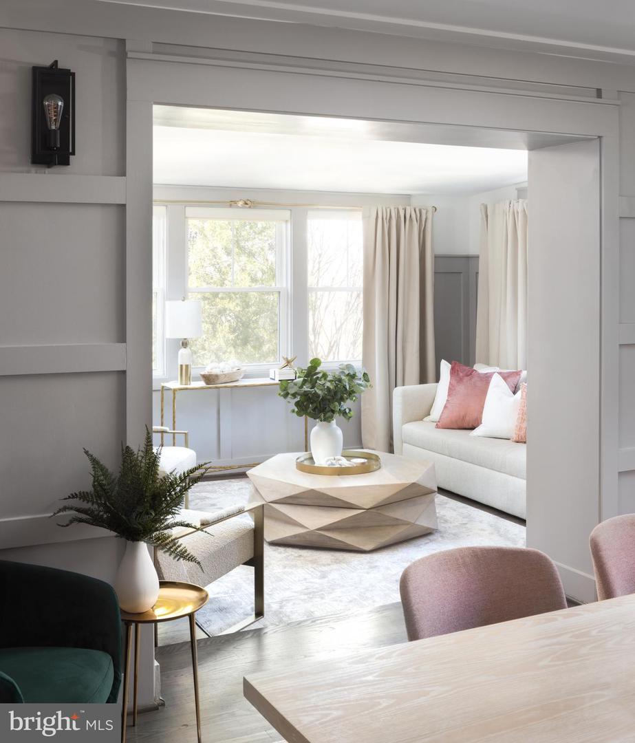 2813 JAMES DR, ALEXANDRIA, Virginia 22303, 5 Bedrooms Bedrooms, ,3 BathroomsBathrooms,Residential,For sale,2813 JAMES DR,VAFX2286670 MLS # VAFX2286670 2813 JAMES DR, ALEXANDRIA, Virginia 22303, 5 Bedrooms Bedrooms, ,3 BathroomsBathrooms,Residential,For sale,2813 JAMES DR,VAFX2286670 MLS # VAFX2286670