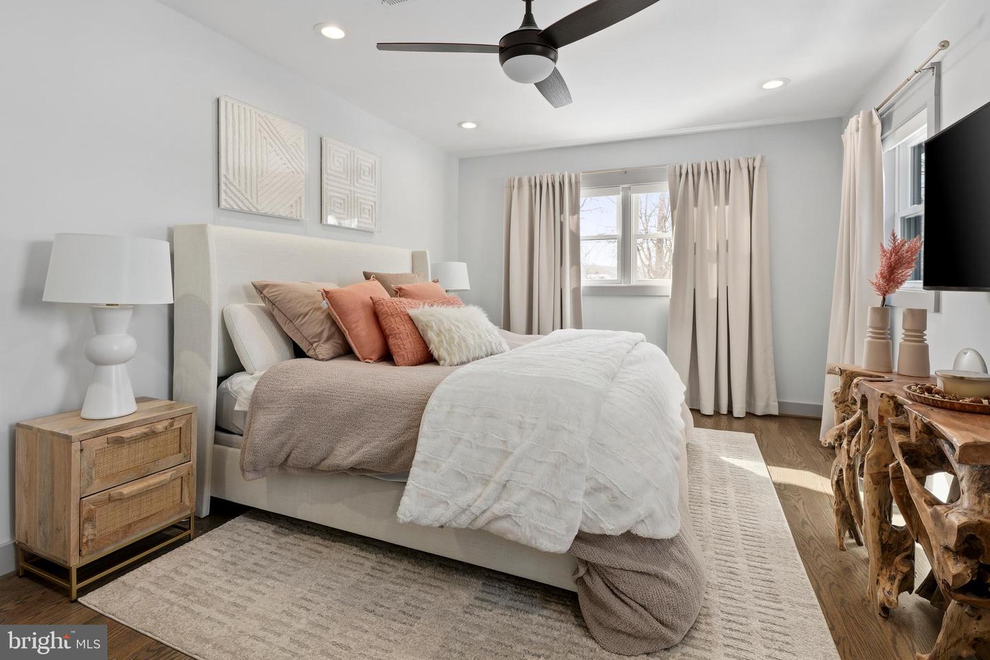 2813 JAMES DR, ALEXANDRIA, Virginia 22303, 5 Bedrooms Bedrooms, ,3 BathroomsBathrooms,Residential,For sale,2813 JAMES DR,VAFX2286670 MLS # VAFX2286670 2813 JAMES DR, ALEXANDRIA, Virginia 22303, 5 Bedrooms Bedrooms, ,3 BathroomsBathrooms,Residential,For sale,2813 JAMES DR,VAFX2286670 MLS # VAFX2286670