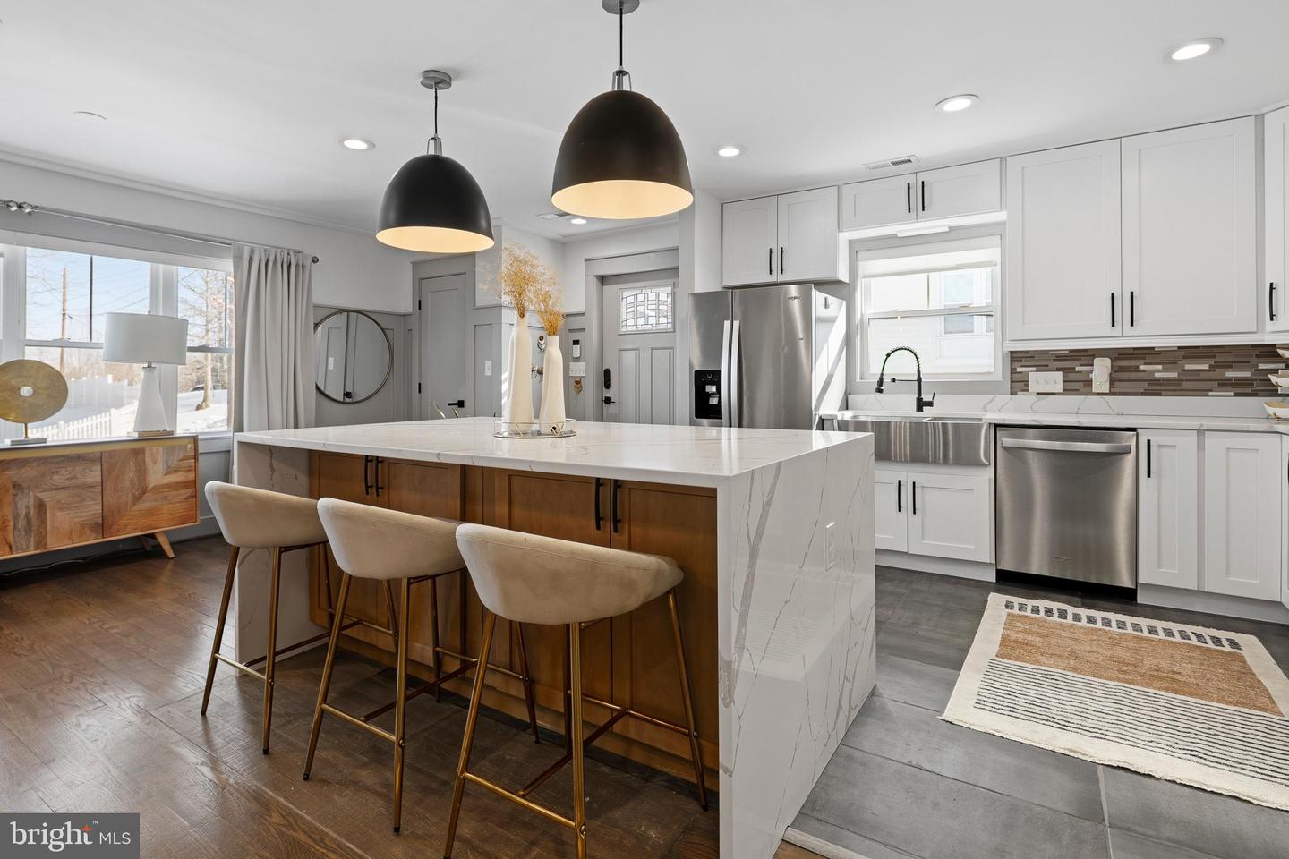 2813 JAMES DR, ALEXANDRIA, Virginia 22303, 5 Bedrooms Bedrooms, ,3 BathroomsBathrooms,Residential,For sale,2813 JAMES DR,VAFX2286670 MLS # VAFX2286670 2813 JAMES DR, ALEXANDRIA, Virginia 22303, 5 Bedrooms Bedrooms, ,3 BathroomsBathrooms,Residential,For sale,2813 JAMES DR,VAFX2286670 MLS # VAFX2286670