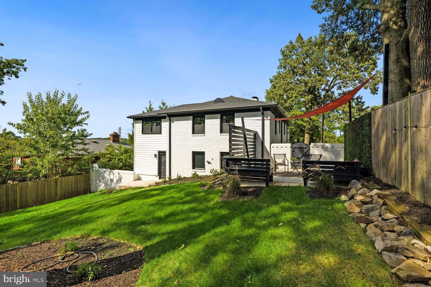 2813 JAMES DR, ALEXANDRIA, Virginia 22303, 5 Bedrooms Bedrooms, ,3 BathroomsBathrooms,Residential,For sale,2813 JAMES DR,VAFX2286670 MLS # VAFX2286670 2813 JAMES DR, ALEXANDRIA, Virginia 22303, 5 Bedrooms Bedrooms, ,3 BathroomsBathrooms,Residential,For sale,2813 JAMES DR,VAFX2286670 MLS # VAFX2286670