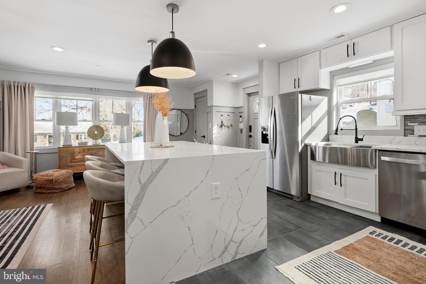 2813 JAMES DR, ALEXANDRIA, Virginia 22303, 5 Bedrooms Bedrooms, ,3 BathroomsBathrooms,Residential,For sale,2813 JAMES DR,VAFX2286670 MLS # VAFX2286670 2813 JAMES DR, ALEXANDRIA, Virginia 22303, 5 Bedrooms Bedrooms, ,3 BathroomsBathrooms,Residential,For sale,2813 JAMES DR,VAFX2286670 MLS # VAFX2286670