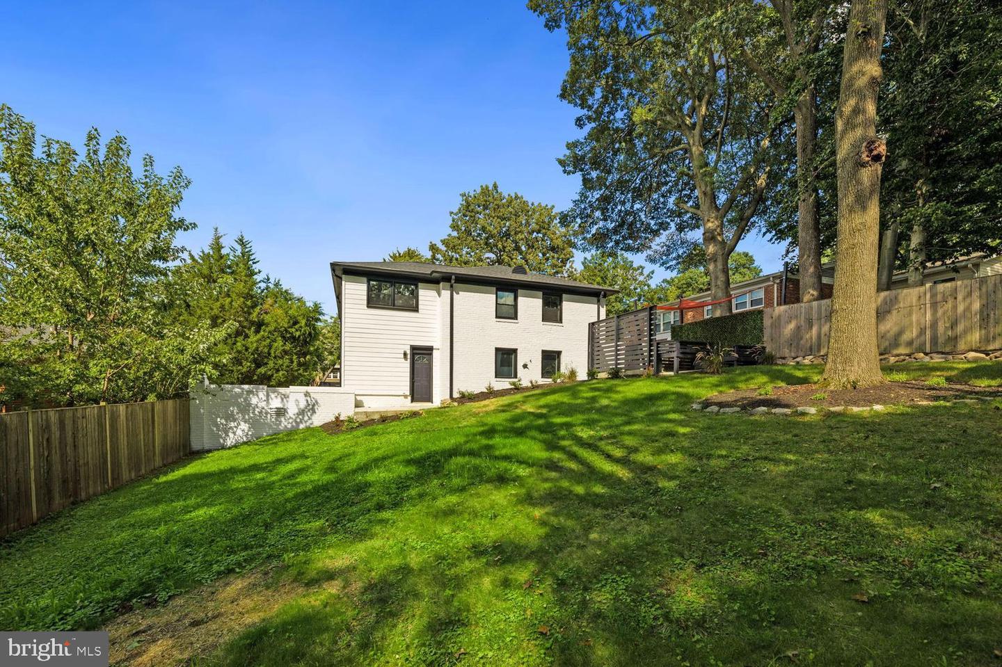 2813 JAMES DR, ALEXANDRIA, Virginia 22303, 5 Bedrooms Bedrooms, ,3 BathroomsBathrooms,Residential,For sale,2813 JAMES DR,VAFX2286670 MLS # VAFX2286670 2813 JAMES DR, ALEXANDRIA, Virginia 22303, 5 Bedrooms Bedrooms, ,3 BathroomsBathrooms,Residential,For sale,2813 JAMES DR,VAFX2286670 MLS # VAFX2286670