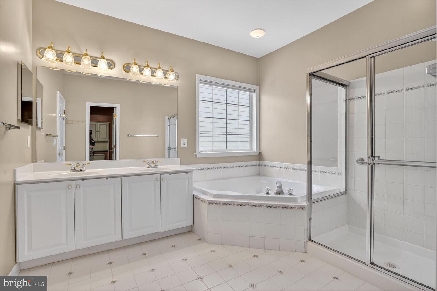 6767 DERBY RUN WAY, GAINESVILLE, Virginia 20155, 3 Bedrooms Bedrooms, ,3 BathroomsBathrooms,Residential,For sale,6767 DERBY RUN WAY,VAPW2110894 MLS # VAPW2110894