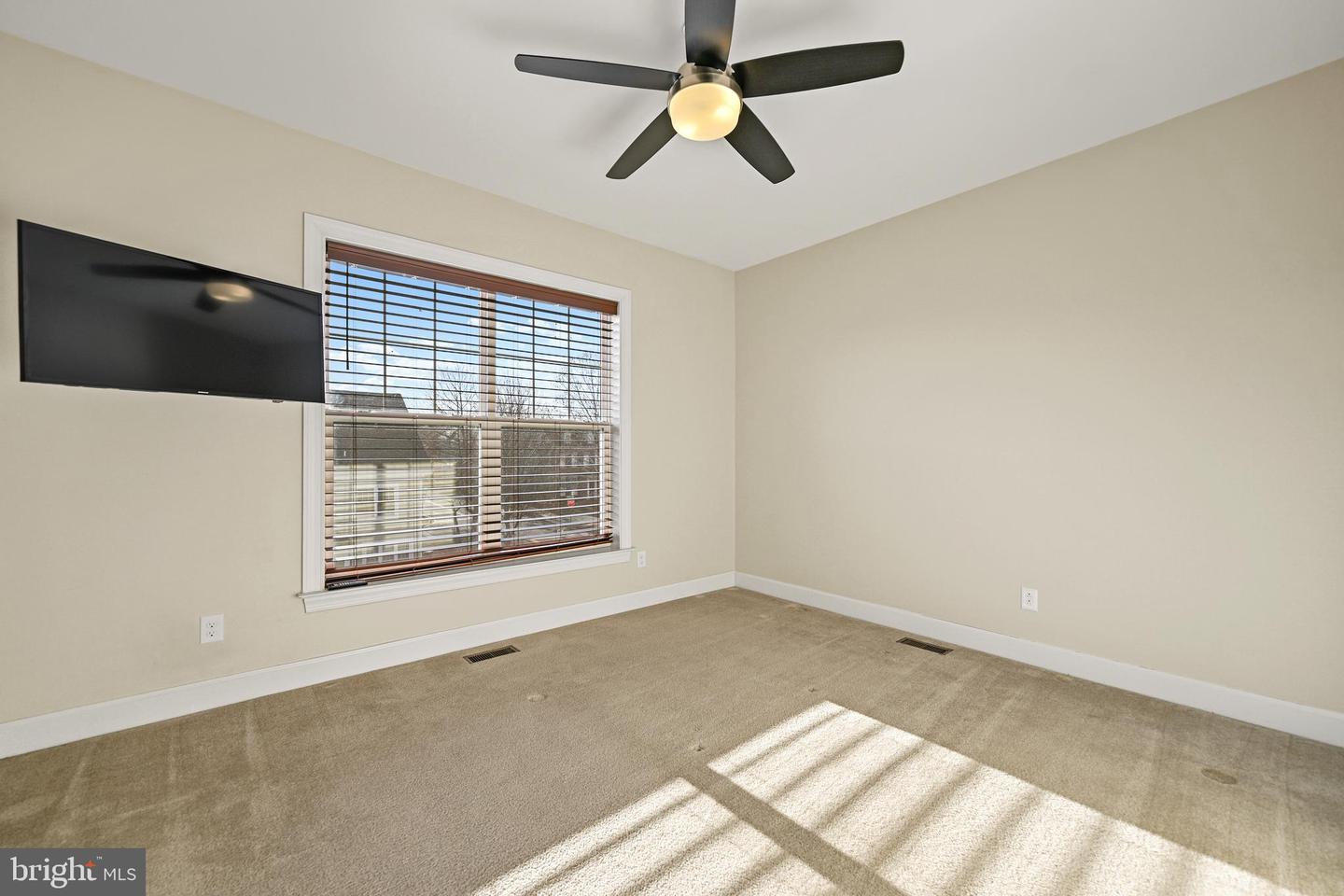 612 MARINA LANDING LN, WOODBRIDGE, Virginia 22191, 3 Bedrooms Bedrooms, ,3 BathroomsBathrooms,Residential,For sale,612 MARINA LANDING LN,VAPW2110930 MLS # VAPW2110930