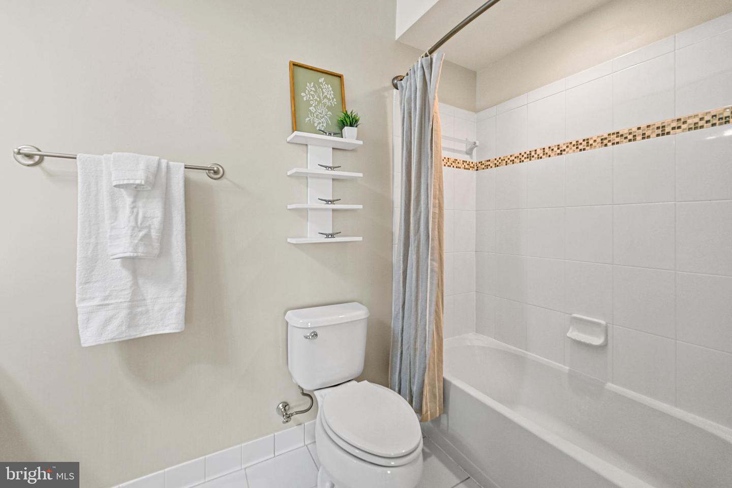 612 MARINA LANDING LN, WOODBRIDGE, Virginia 22191, 3 Bedrooms Bedrooms, ,3 BathroomsBathrooms,Residential,For sale,612 MARINA LANDING LN,VAPW2110930 MLS # VAPW2110930