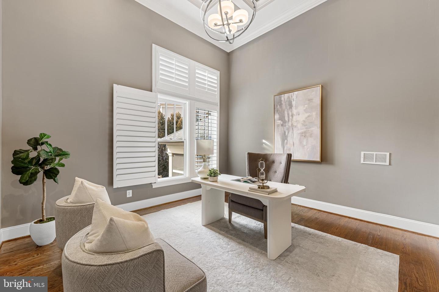 6520 TOPEKA RD, MCLEAN, Virginia 22101, 5 Bedrooms Bedrooms, ,5 BathroomsBathrooms,Residential,For sale,6520 TOPEKA RD,VAFX2286798 MLS # VAFX2286798