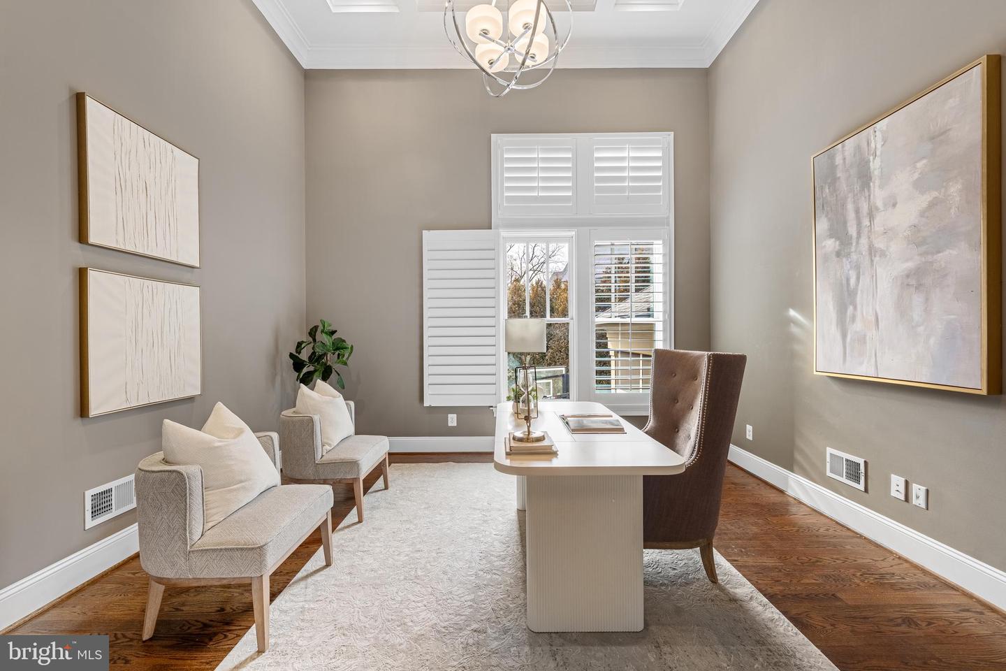 6520 TOPEKA RD, MCLEAN, Virginia 22101, 5 Bedrooms Bedrooms, ,5 BathroomsBathrooms,Residential,For sale,6520 TOPEKA RD,VAFX2286798 MLS # VAFX2286798