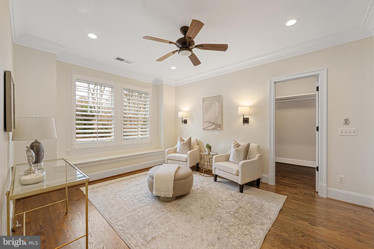 6520 TOPEKA RD, MCLEAN, Virginia 22101, 5 Bedrooms Bedrooms, ,5 BathroomsBathrooms,Residential,For sale,6520 TOPEKA RD,VAFX2286798 MLS # VAFX2286798