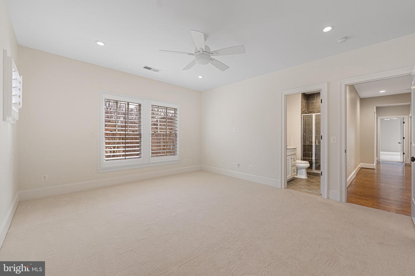 6520 TOPEKA RD, MCLEAN, Virginia 22101, 5 Bedrooms Bedrooms, ,5 BathroomsBathrooms,Residential,For sale,6520 TOPEKA RD,VAFX2286798 MLS # VAFX2286798