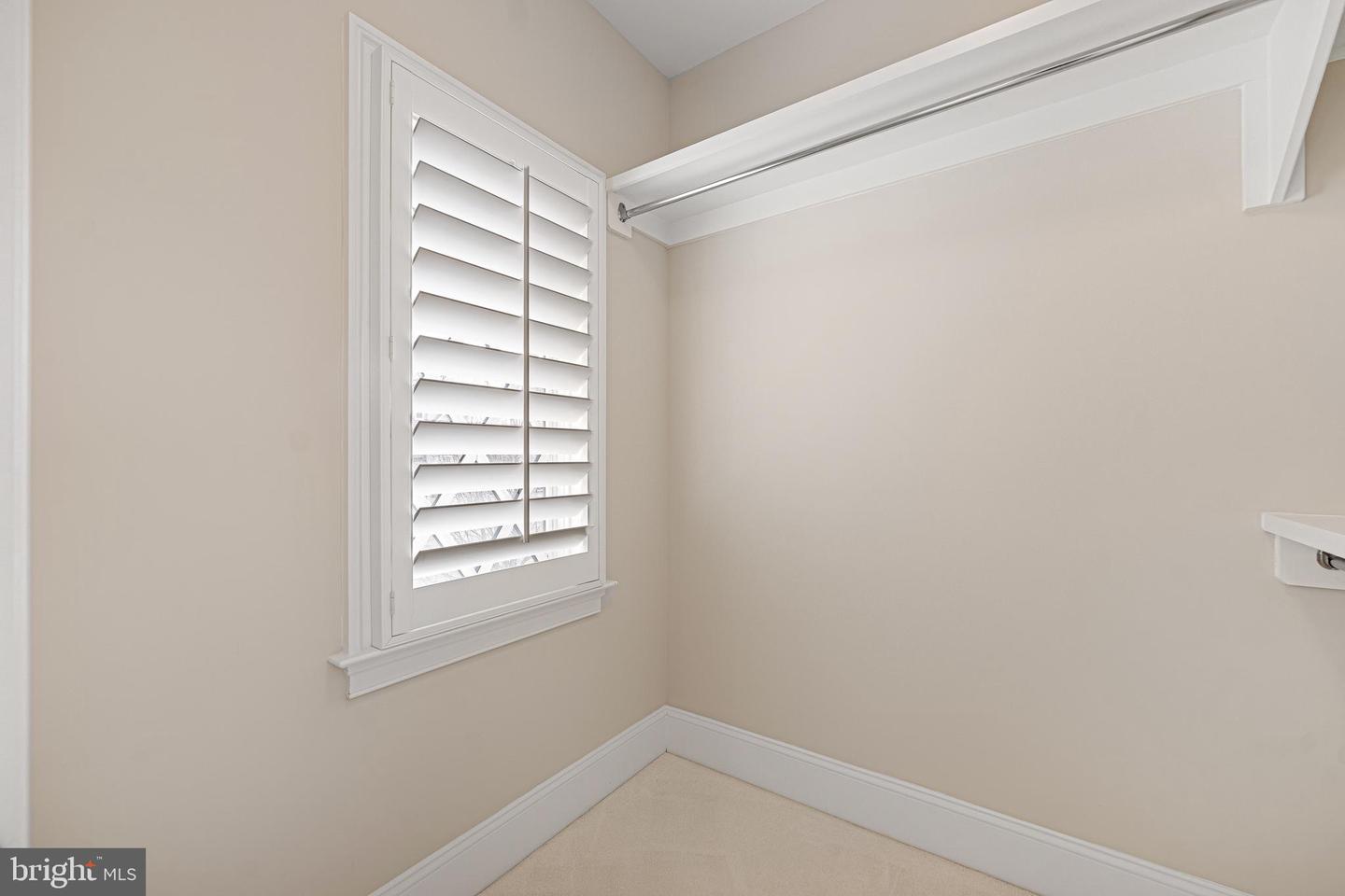 6520 TOPEKA RD, MCLEAN, Virginia 22101, 5 Bedrooms Bedrooms, ,5 BathroomsBathrooms,Residential,For sale,6520 TOPEKA RD,VAFX2286798 MLS # VAFX2286798