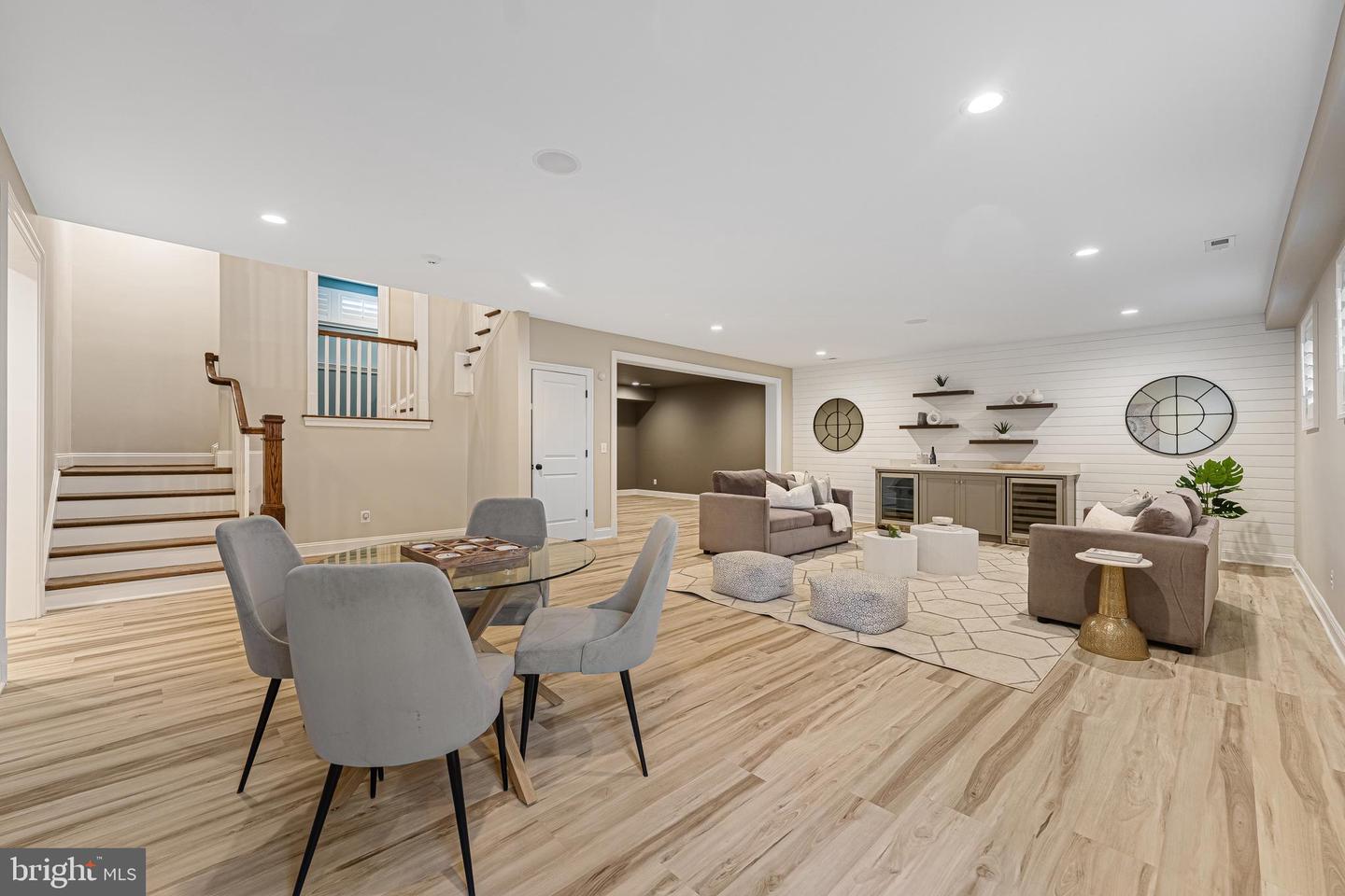 6520 TOPEKA RD, MCLEAN, Virginia 22101, 5 Bedrooms Bedrooms, ,5 BathroomsBathrooms,Residential,For sale,6520 TOPEKA RD,VAFX2286798 MLS # VAFX2286798