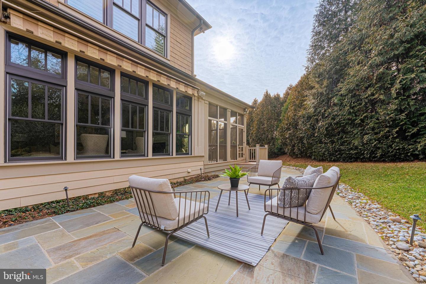 6520 TOPEKA RD, MCLEAN, Virginia 22101, 5 Bedrooms Bedrooms, ,5 BathroomsBathrooms,Residential,For sale,6520 TOPEKA RD,VAFX2286798 MLS # VAFX2286798