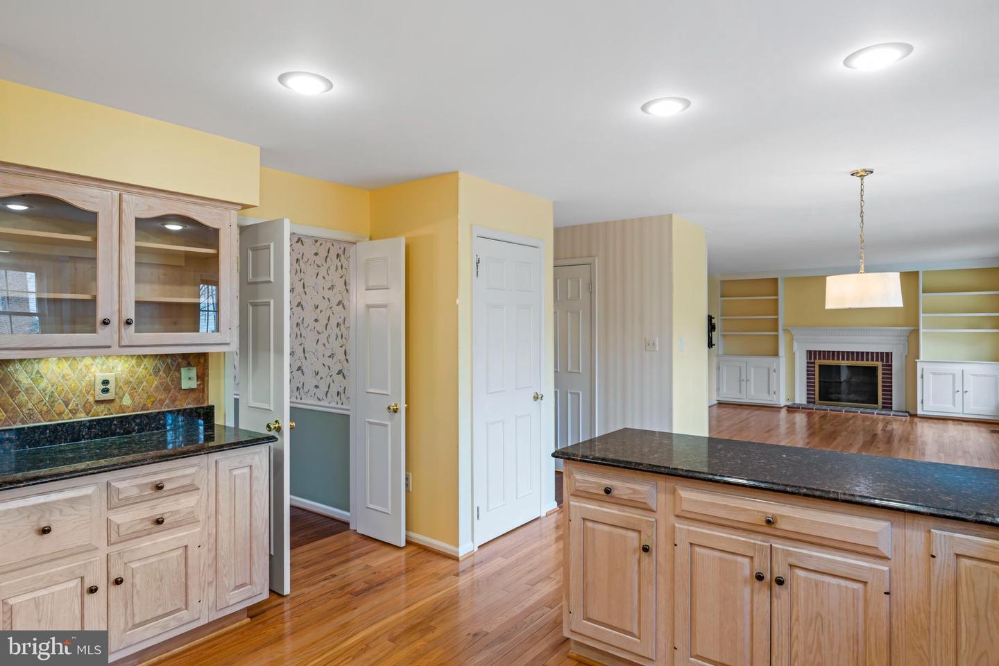 3216 NESTLEWOOD DR, OAK HILL, Virginia 20171, 4 Bedrooms Bedrooms, ,3 BathroomsBathrooms,Residential,For sale,3216 NESTLEWOOD DR,VAFX2286888 MLS # VAFX2286888