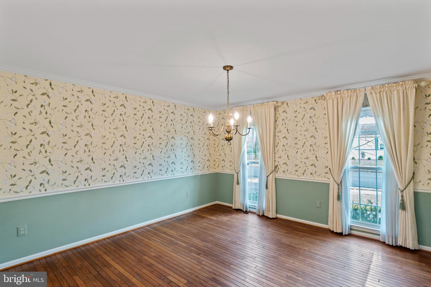 3216 NESTLEWOOD DR, OAK HILL, Virginia 20171, 4 Bedrooms Bedrooms, ,3 BathroomsBathrooms,Residential,For sale,3216 NESTLEWOOD DR,VAFX2286888 MLS # VAFX2286888