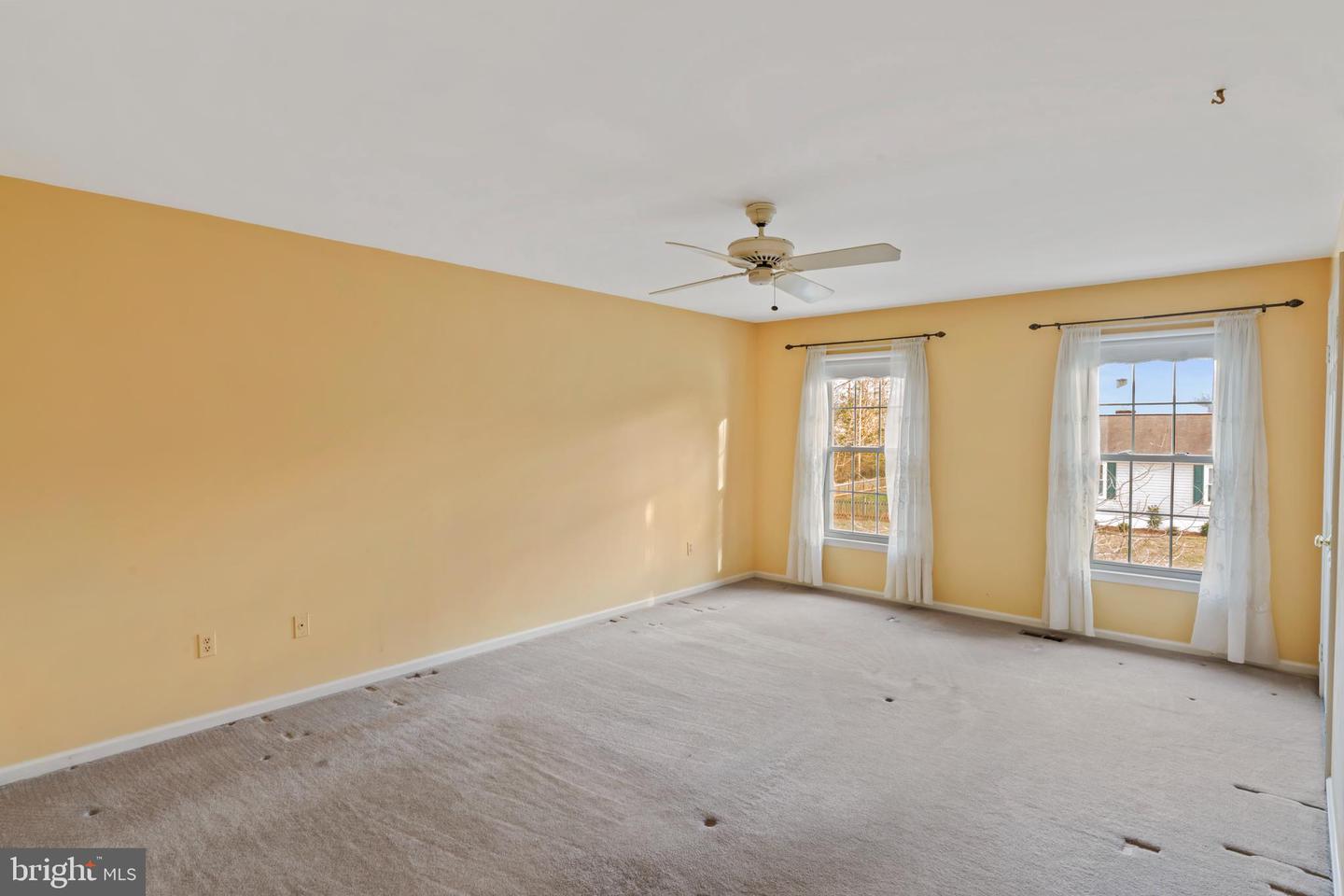 3216 NESTLEWOOD DR, OAK HILL, Virginia 20171, 4 Bedrooms Bedrooms, ,3 BathroomsBathrooms,Residential,For sale,3216 NESTLEWOOD DR,VAFX2286888 MLS # VAFX2286888