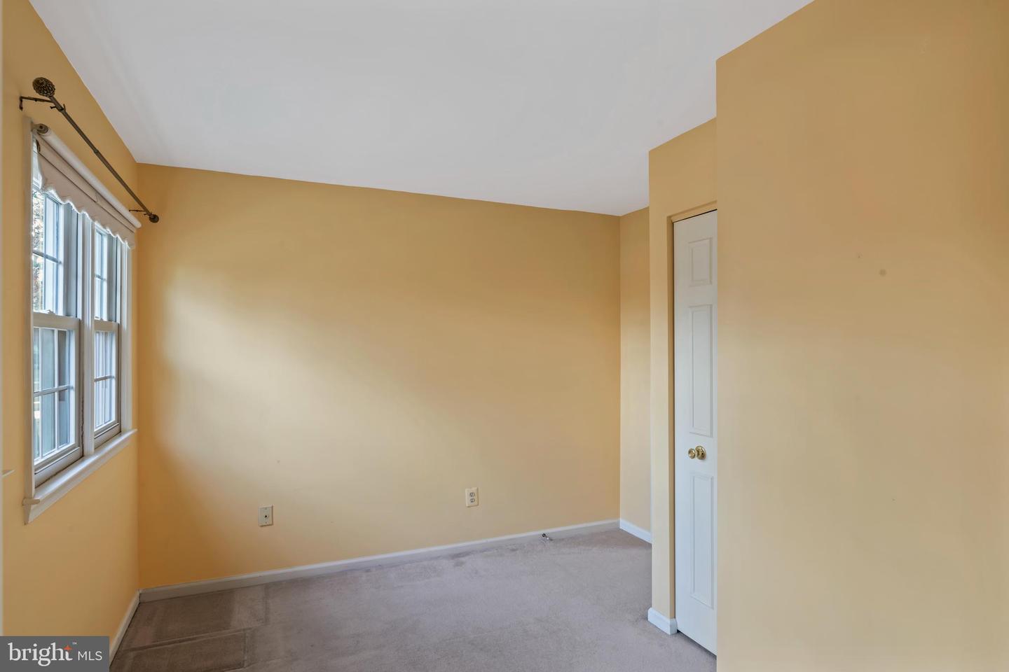 3216 NESTLEWOOD DR, OAK HILL, Virginia 20171, 4 Bedrooms Bedrooms, ,3 BathroomsBathrooms,Residential,For sale,3216 NESTLEWOOD DR,VAFX2286888 MLS # VAFX2286888