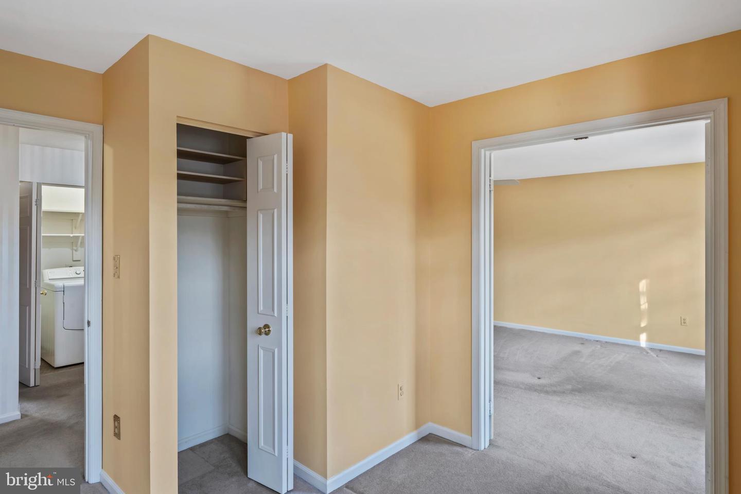 3216 NESTLEWOOD DR, OAK HILL, Virginia 20171, 4 Bedrooms Bedrooms, ,3 BathroomsBathrooms,Residential,For sale,3216 NESTLEWOOD DR,VAFX2286888 MLS # VAFX2286888