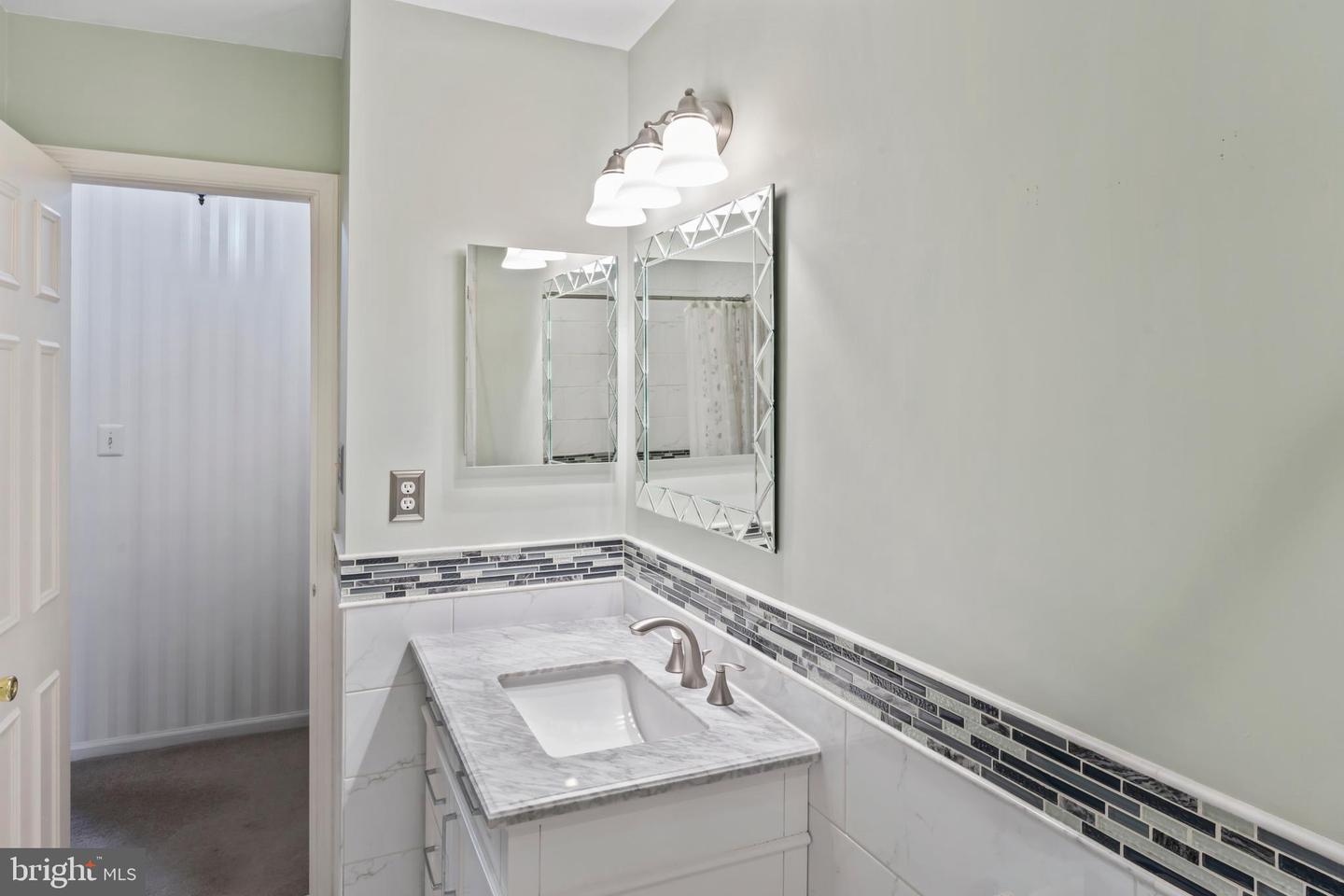 3216 NESTLEWOOD DR, OAK HILL, Virginia 20171, 4 Bedrooms Bedrooms, ,3 BathroomsBathrooms,Residential,For sale,3216 NESTLEWOOD DR,VAFX2286888 MLS # VAFX2286888