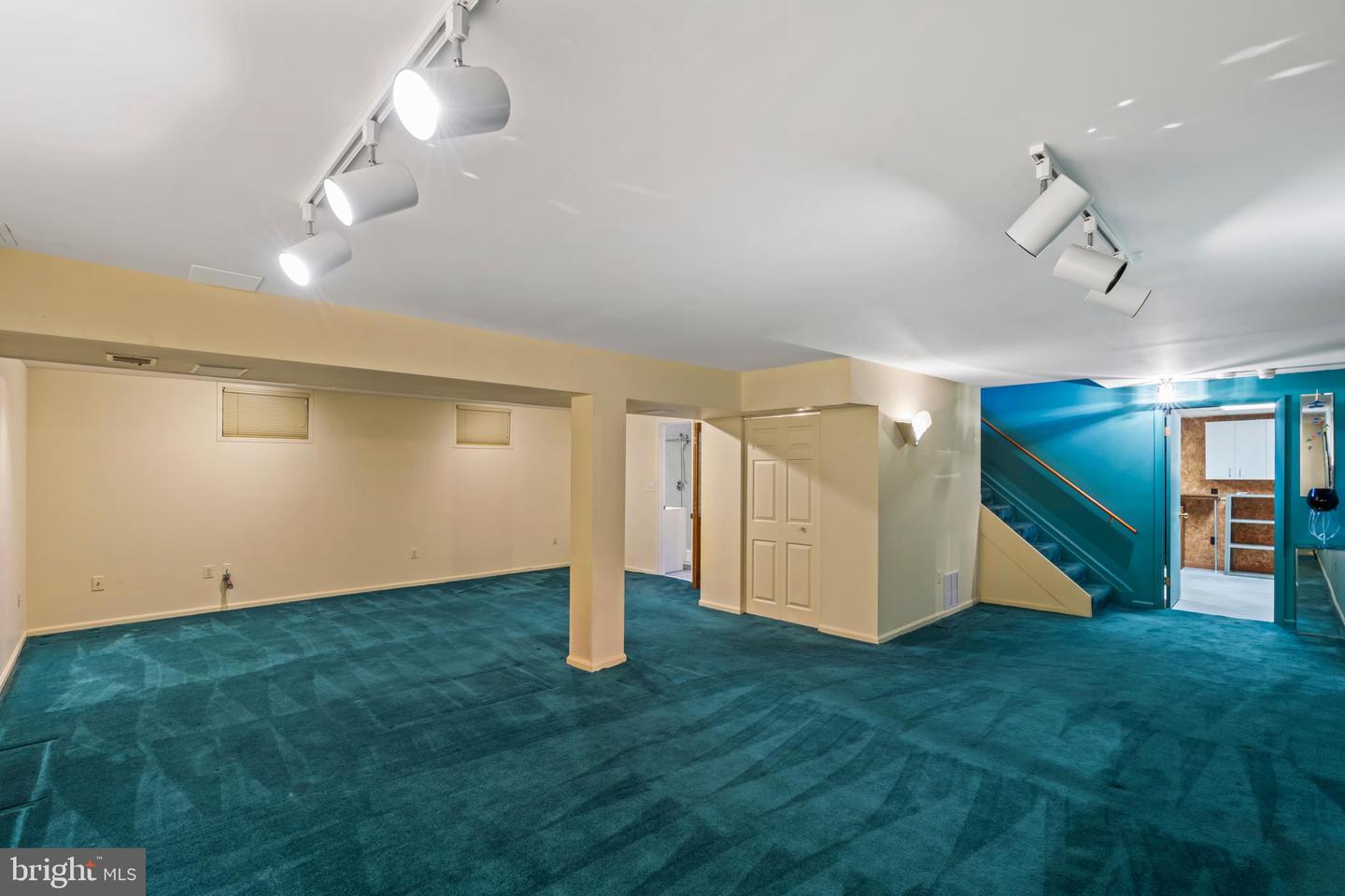 3216 NESTLEWOOD DR, OAK HILL, Virginia 20171, 4 Bedrooms Bedrooms, ,3 BathroomsBathrooms,Residential,For sale,3216 NESTLEWOOD DR,VAFX2286888 MLS # VAFX2286888