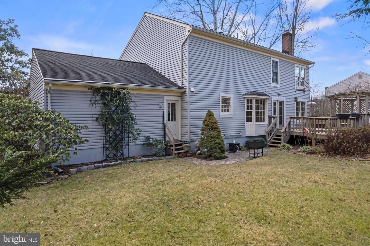 3216 NESTLEWOOD DR, OAK HILL, Virginia 20171, 4 Bedrooms Bedrooms, ,3 BathroomsBathrooms,Residential,For sale,3216 NESTLEWOOD DR,VAFX2286888 MLS # VAFX2286888