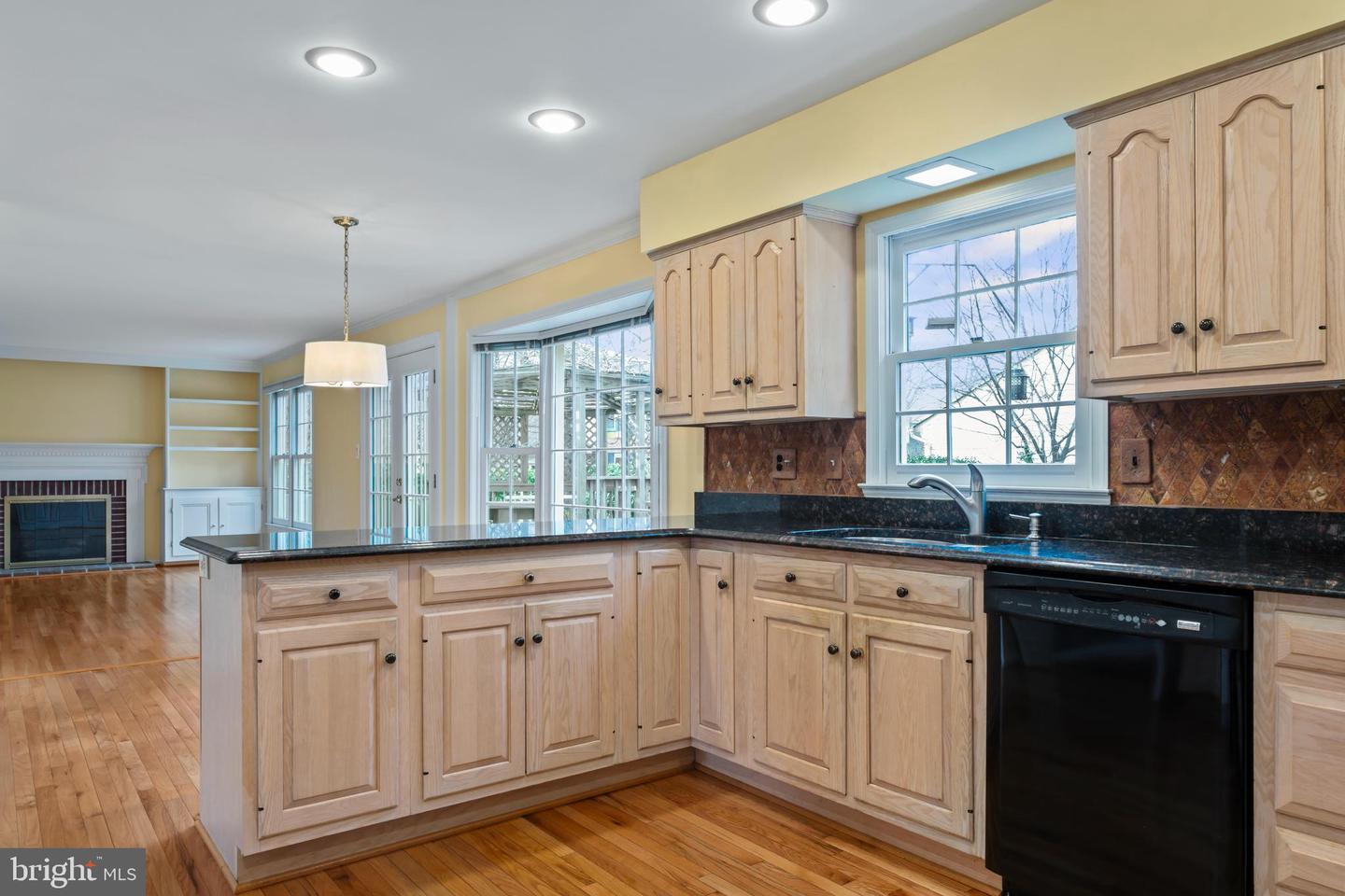 3216 NESTLEWOOD DR, OAK HILL, Virginia 20171, 4 Bedrooms Bedrooms, ,3 BathroomsBathrooms,Residential,For sale,3216 NESTLEWOOD DR,VAFX2286888 MLS # VAFX2286888