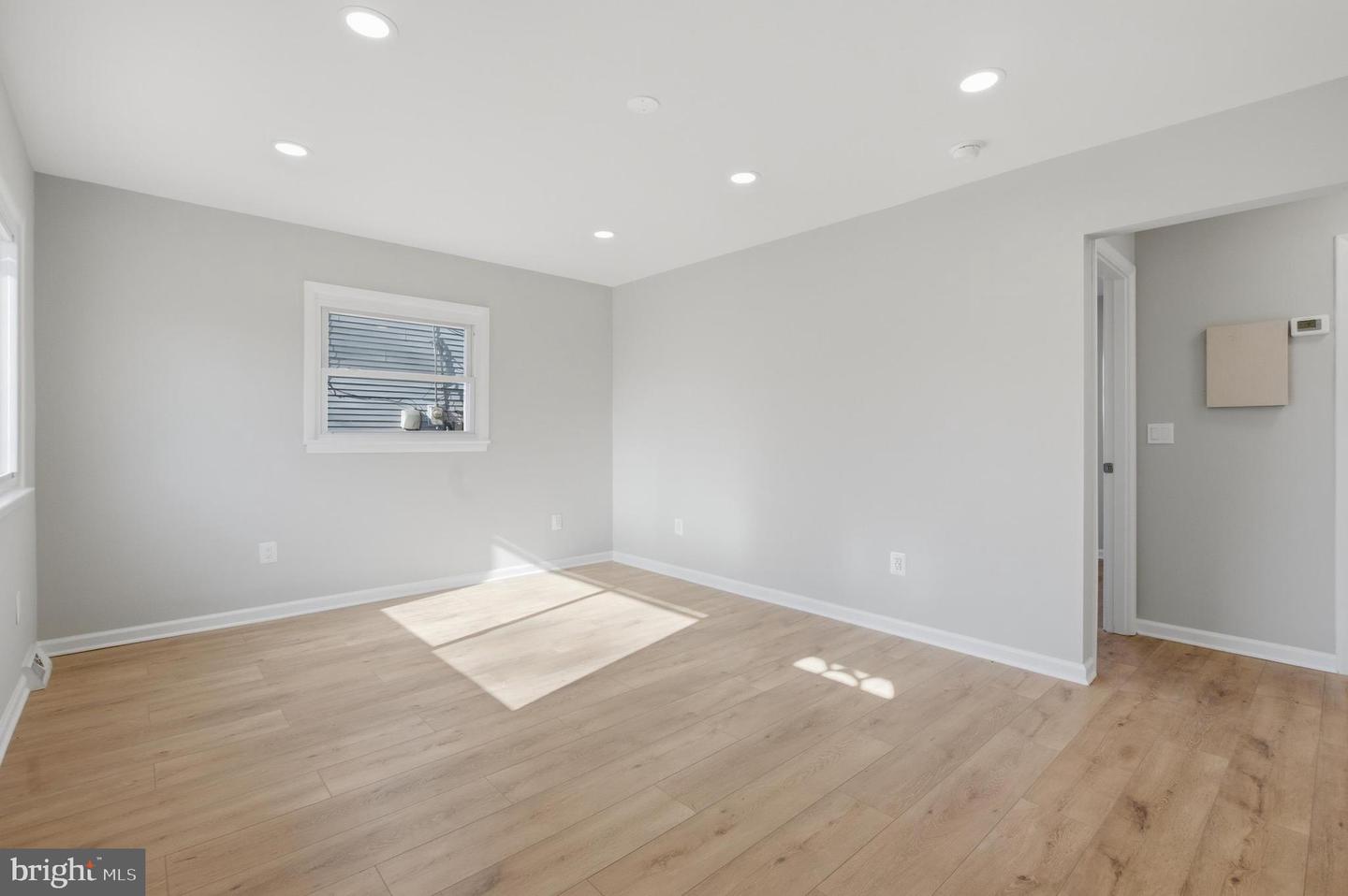 188 HOLDEN DR, MANASSAS PARK, Virginia 20111, 3 Bedrooms Bedrooms, ,2 BathroomsBathrooms,Residential,For sale,188 HOLDEN DR,VAMP2003604 MLS # VAMP2003604