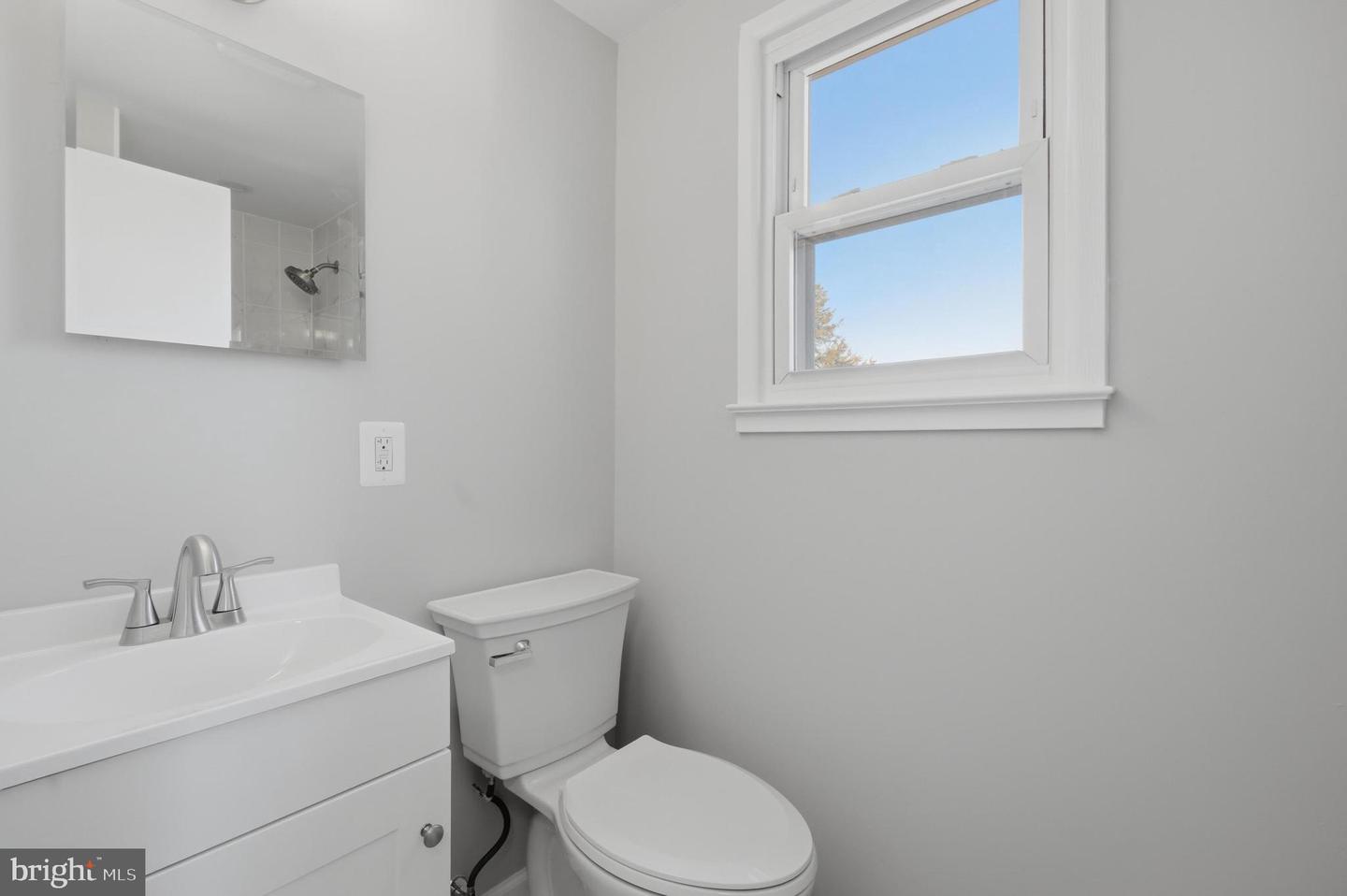 188 HOLDEN DR, MANASSAS PARK, Virginia 20111, 3 Bedrooms Bedrooms, ,2 BathroomsBathrooms,Residential,For sale,188 HOLDEN DR,VAMP2003604 MLS # VAMP2003604