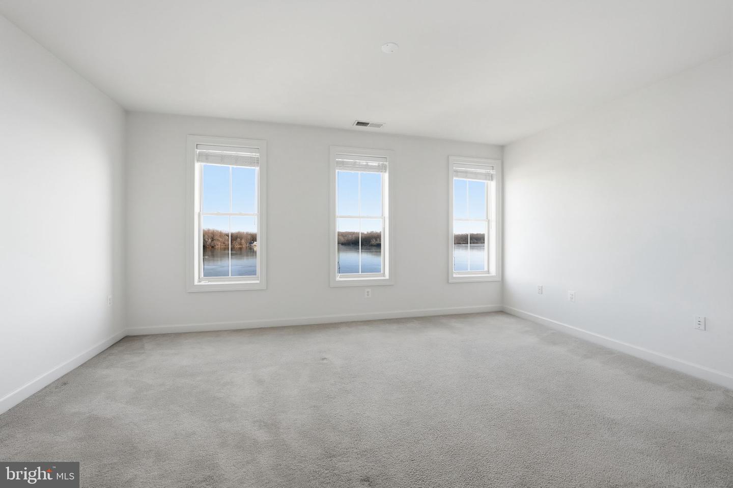 500 BELMONT BAY DR #404, WOODBRIDGE, Virginia 22191, 2 Bedrooms Bedrooms, ,2 BathroomsBathrooms,Residential,For sale,500 BELMONT BAY DR #404,VAPW2111002 MLS # VAPW2111002