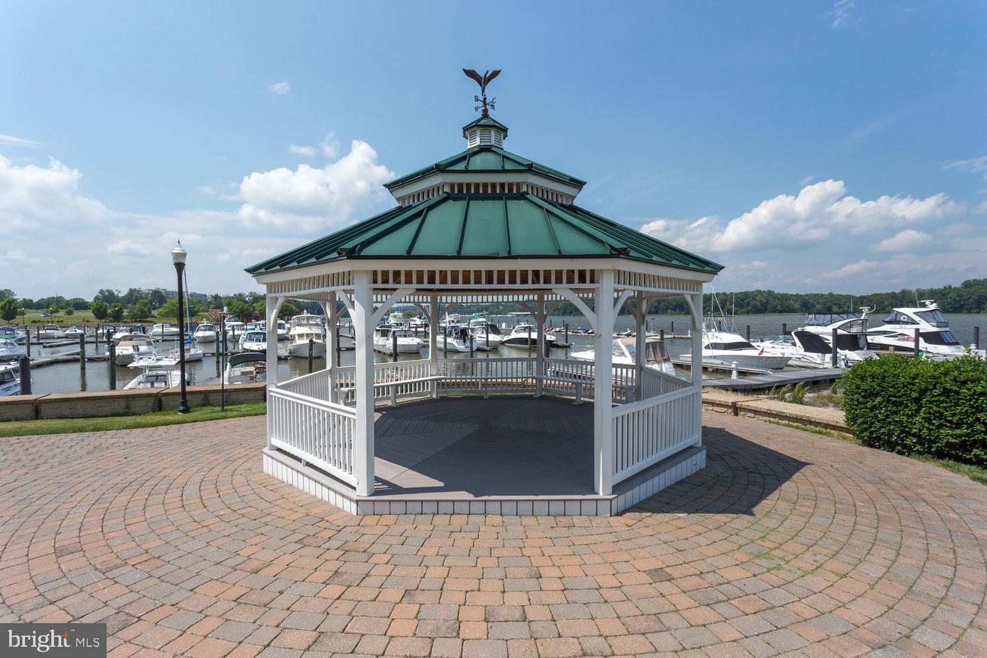 500 BELMONT BAY DR #404, WOODBRIDGE, Virginia 22191, 2 Bedrooms Bedrooms, ,2 BathroomsBathrooms,Residential,For sale,500 BELMONT BAY DR #404,VAPW2111002 MLS # VAPW2111002