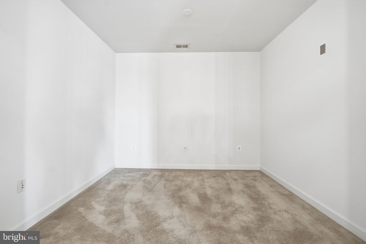 500 BELMONT BAY DR #404, WOODBRIDGE, Virginia 22191, 2 Bedrooms Bedrooms, ,2 BathroomsBathrooms,Residential,For sale,500 BELMONT BAY DR #404,VAPW2111002 MLS # VAPW2111002