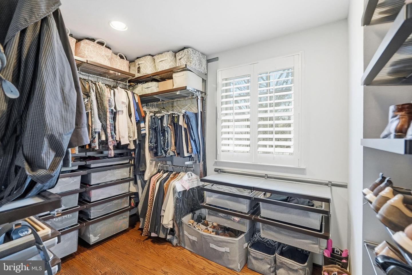 4807 WASHINGTON BLVD, ARLINGTON, Virginia 22205, 4 Bedrooms Bedrooms, 15 Rooms Rooms,3 BathroomsBathrooms,Residential,For sale,4807 WASHINGTON BLVD,VAAR2067990 MLS # VAAR2067990