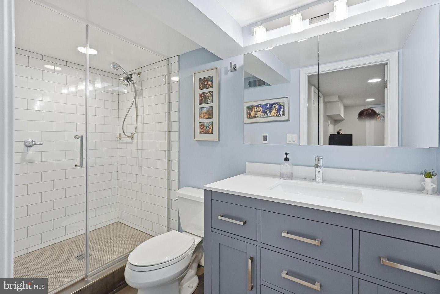 4807 WASHINGTON BLVD, ARLINGTON, Virginia 22205, 4 Bedrooms Bedrooms, 15 Rooms Rooms,3 BathroomsBathrooms,Residential,For sale,4807 WASHINGTON BLVD,VAAR2067990 MLS # VAAR2067990