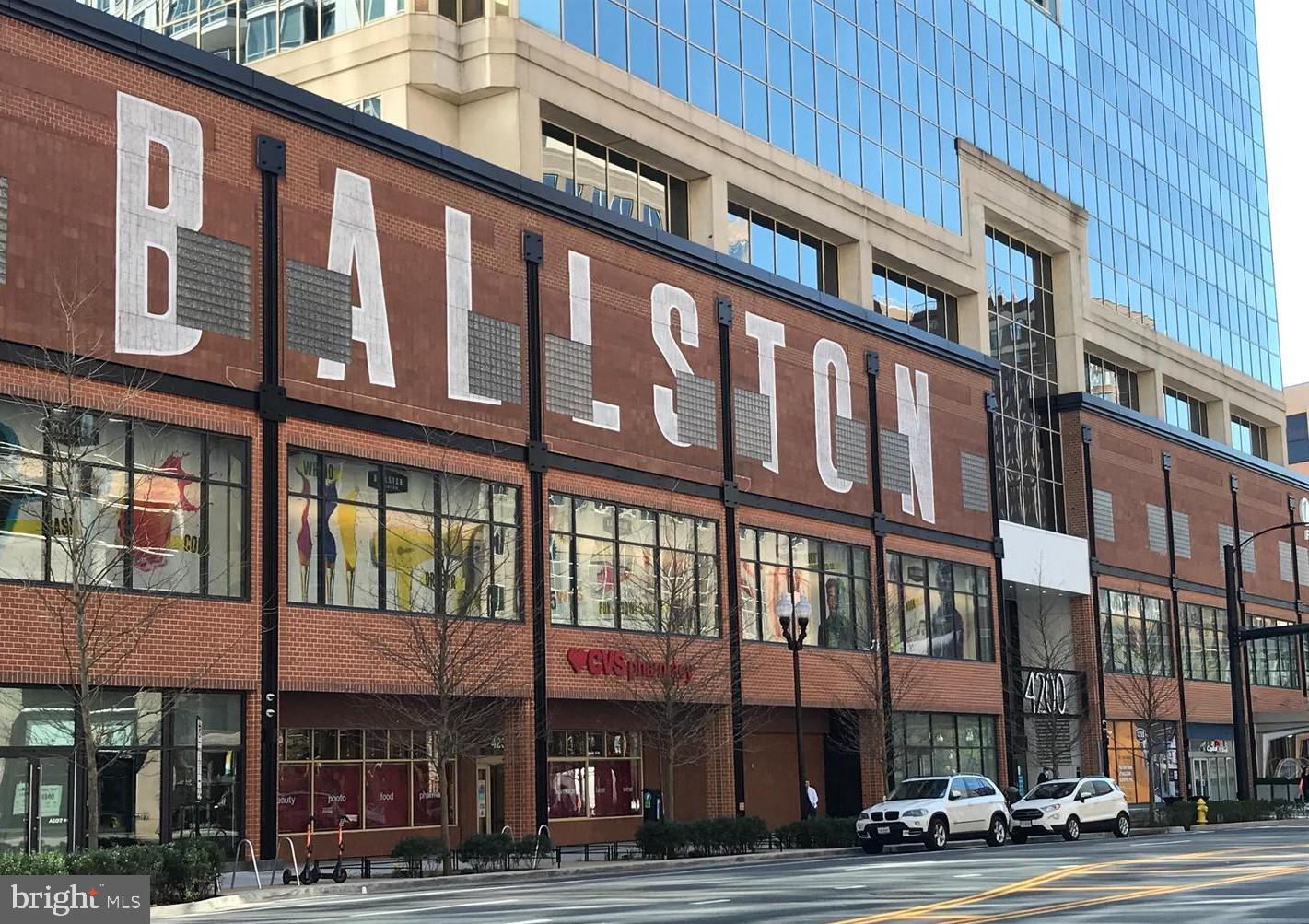 4807 WASHINGTON BLVD, ARLINGTON, Virginia 22205, 4 Bedrooms Bedrooms, 15 Rooms Rooms,3 BathroomsBathrooms,Residential,For sale,4807 WASHINGTON BLVD,VAAR2067990 MLS # VAAR2067990