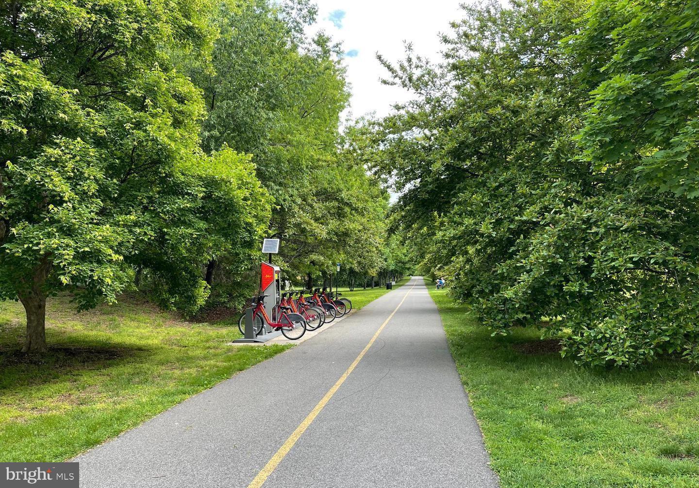 4807 WASHINGTON BLVD, ARLINGTON, Virginia 22205, 4 Bedrooms Bedrooms, 15 Rooms Rooms,3 BathroomsBathrooms,Residential,For sale,4807 WASHINGTON BLVD,VAAR2067990 MLS # VAAR2067990