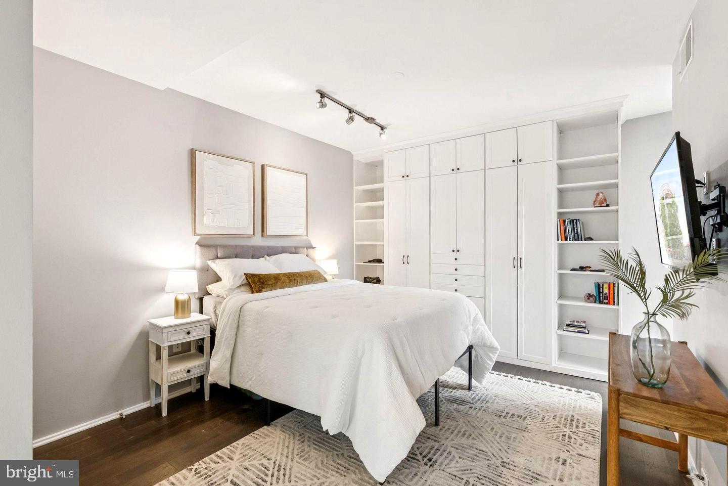 3409 WILSON BLVD #611, ARLINGTON, Virginia 22201, 2 Bedrooms Bedrooms, ,2 BathroomsBathrooms,Residential,For sale,3409 WILSON BLVD #611,VAAR2068000 MLS # VAAR2068000