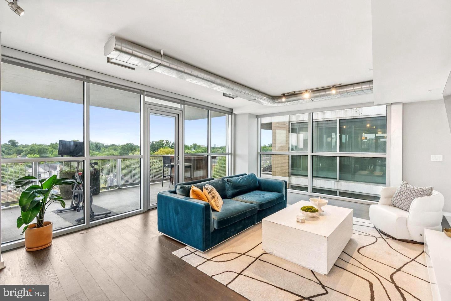 3409 WILSON BLVD #611, ARLINGTON, Virginia 22201, 2 Bedrooms Bedrooms, ,2 BathroomsBathrooms,Residential,For sale,3409 WILSON BLVD #611,VAAR2068000 MLS # VAAR2068000